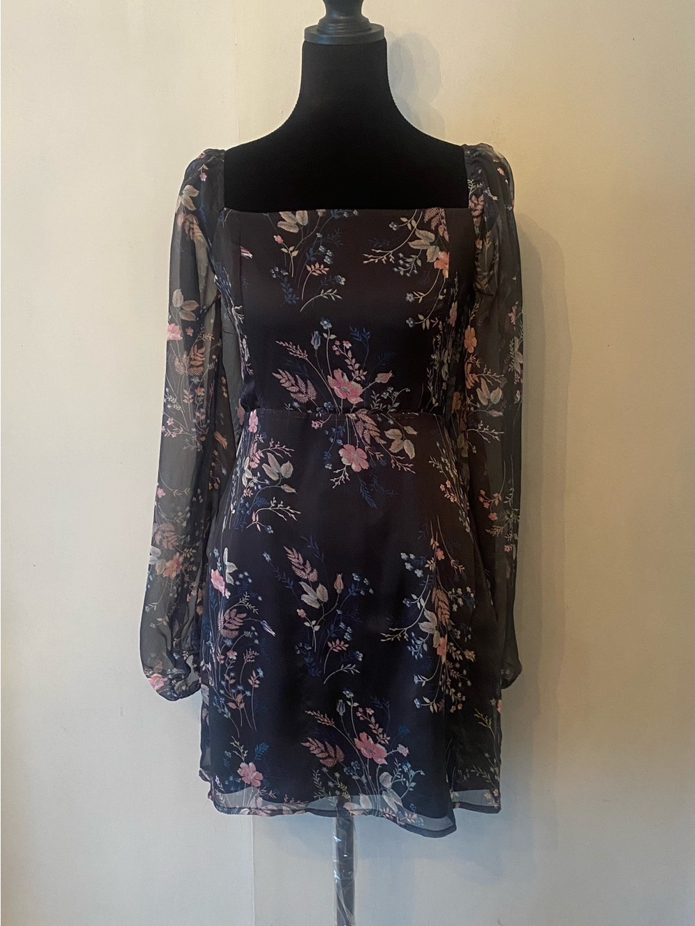 Forever 21 Black Floral Sheer-Sleeve Square Neck Mini Dress - Picture 3 of 5